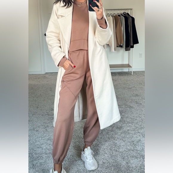 Abercrombie & Fitch Pants - YPB SET neoKNIT jogger and cropped crew